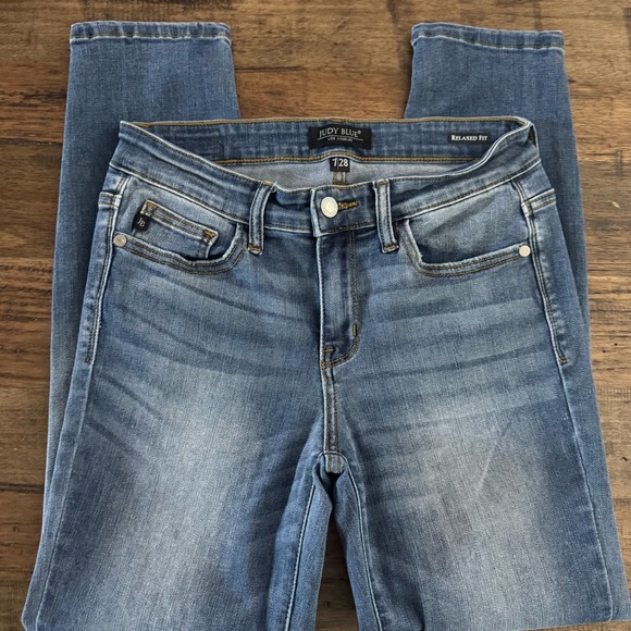 EUC Stitch Fix Judy Blue Adeline Mid Rise Girlfriend Relaxed Fit Jeans - Picture 8 of 14